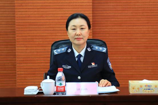 说明: \\Desktop-vmtiudg\图库\2019\20191218会见越南公安部交管局领导\新建文件夹\IMG_1819.jpg